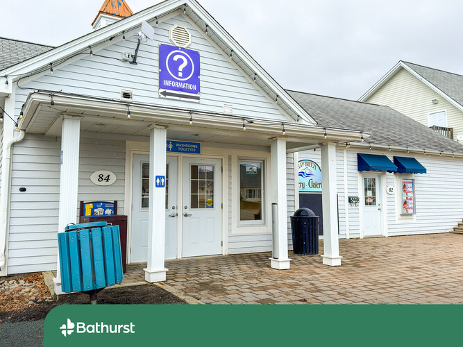 Toilettes nouvellement rénovées et entièrement accessibles à La Promenade Waterfront